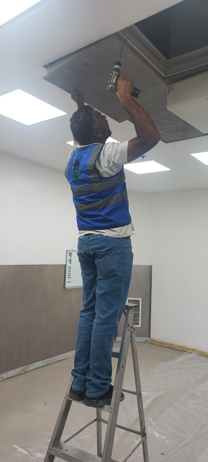 فحص مكيف دكت يطلع هواء ضعيف من فتحات التكييف